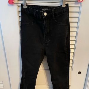 Black High-Rise Skinny Jeans